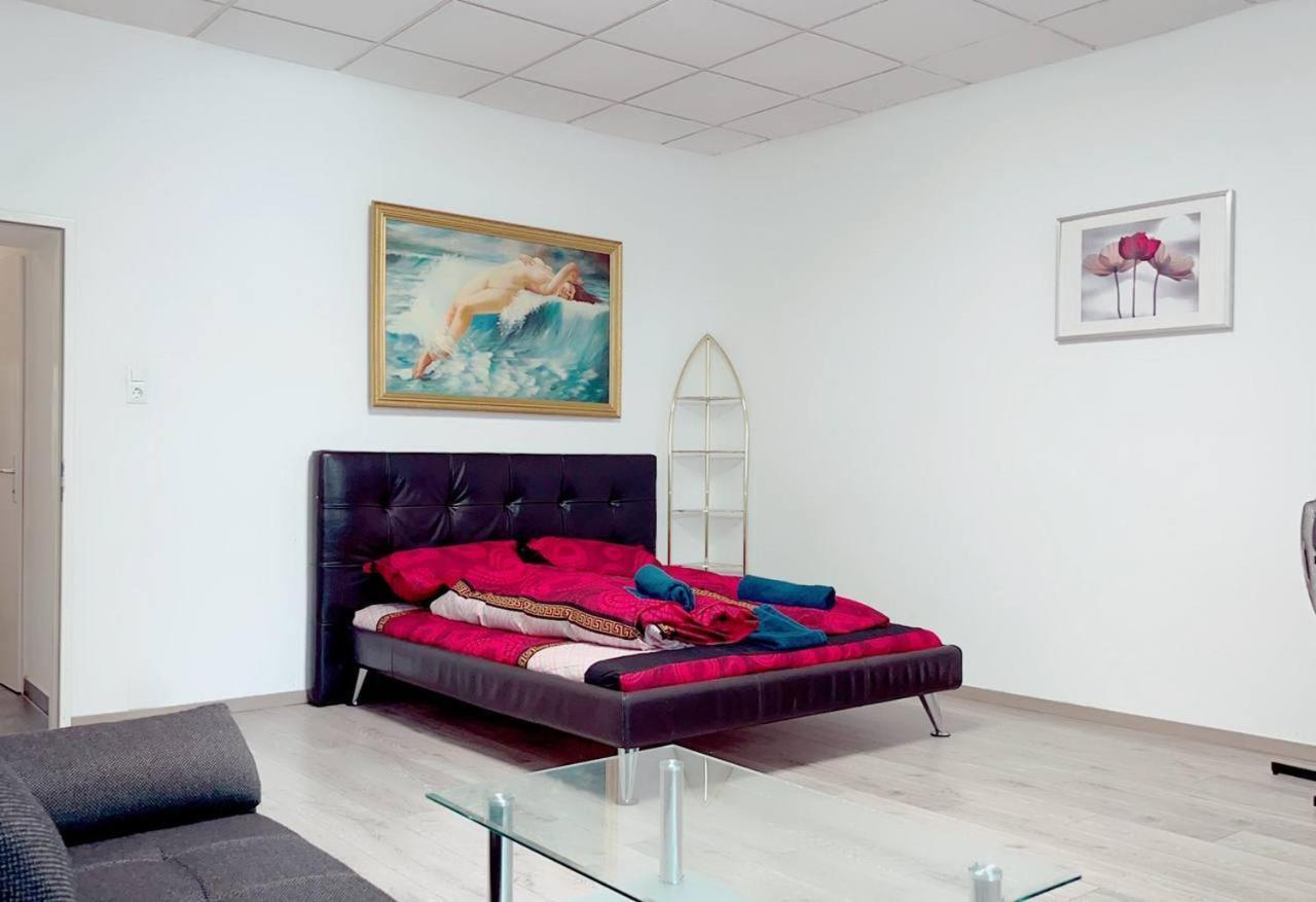 X Aug 2024 Comfort Apartment 5P Af Wina Bagian luar foto